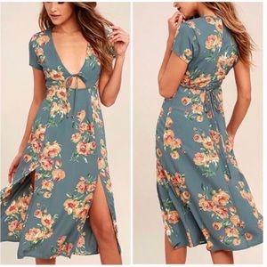 Lulus Cut Out Midi dress size M